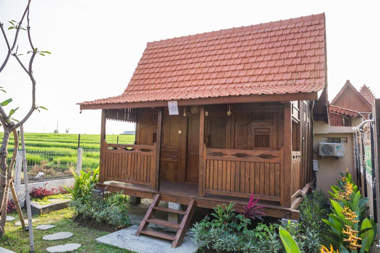 Victory Munggu Hotel Canggu  Exterior photo